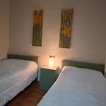 Hotel apartamentowy Portal De Leon