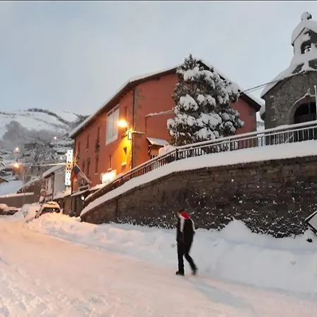 Apartmanhotel Portal De Leon Caboalles de Abajo