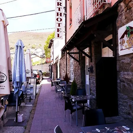 Portal De Leon 3*