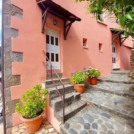 Portal De Leon 3*